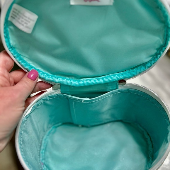 Justice “E” glitter make-up case - Picture 3 of 3